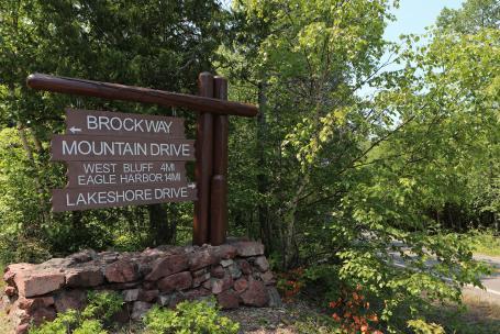 Brockway Mountain Scenic Drive Beginning 