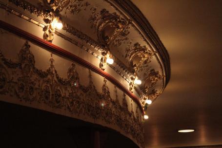 calumet theatre lighting details 