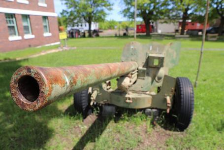 Houghton Country Historical Museum artillery gun exhibit